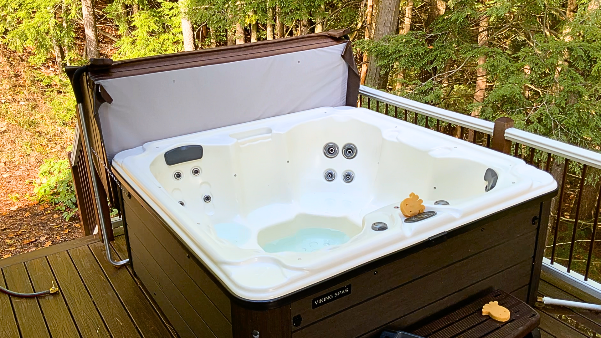 How to Drain a Hot Tub For The Winter