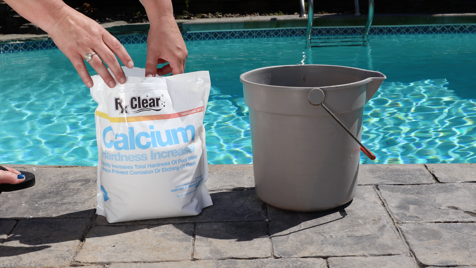How to Raise Calcium Hardness in a Pool