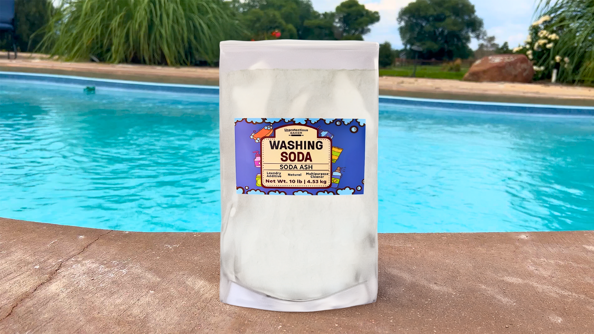 How to Use Soda Ash in a Pool to Raise pH