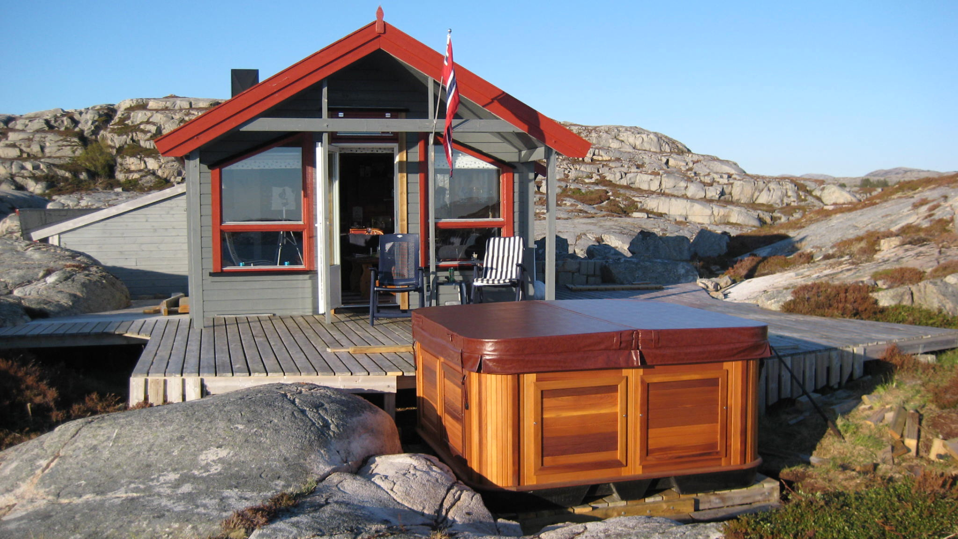 The Best Hot Tub Winter Covers for Cold Climates