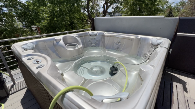 How to Drain a Hot Tub with a Sump Pump
